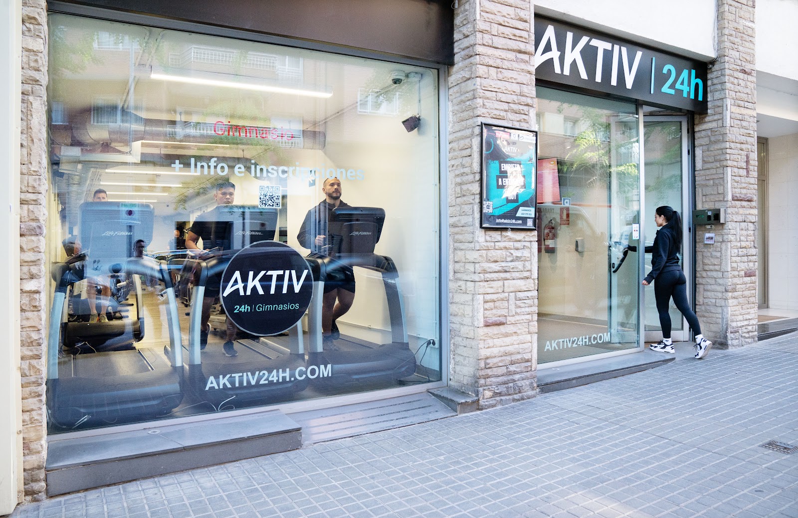 Photo de la salle de sport AKTIV 24h à Carrer del Comandant Benítez, 29, Les Corts, 08028 Barcelona, España