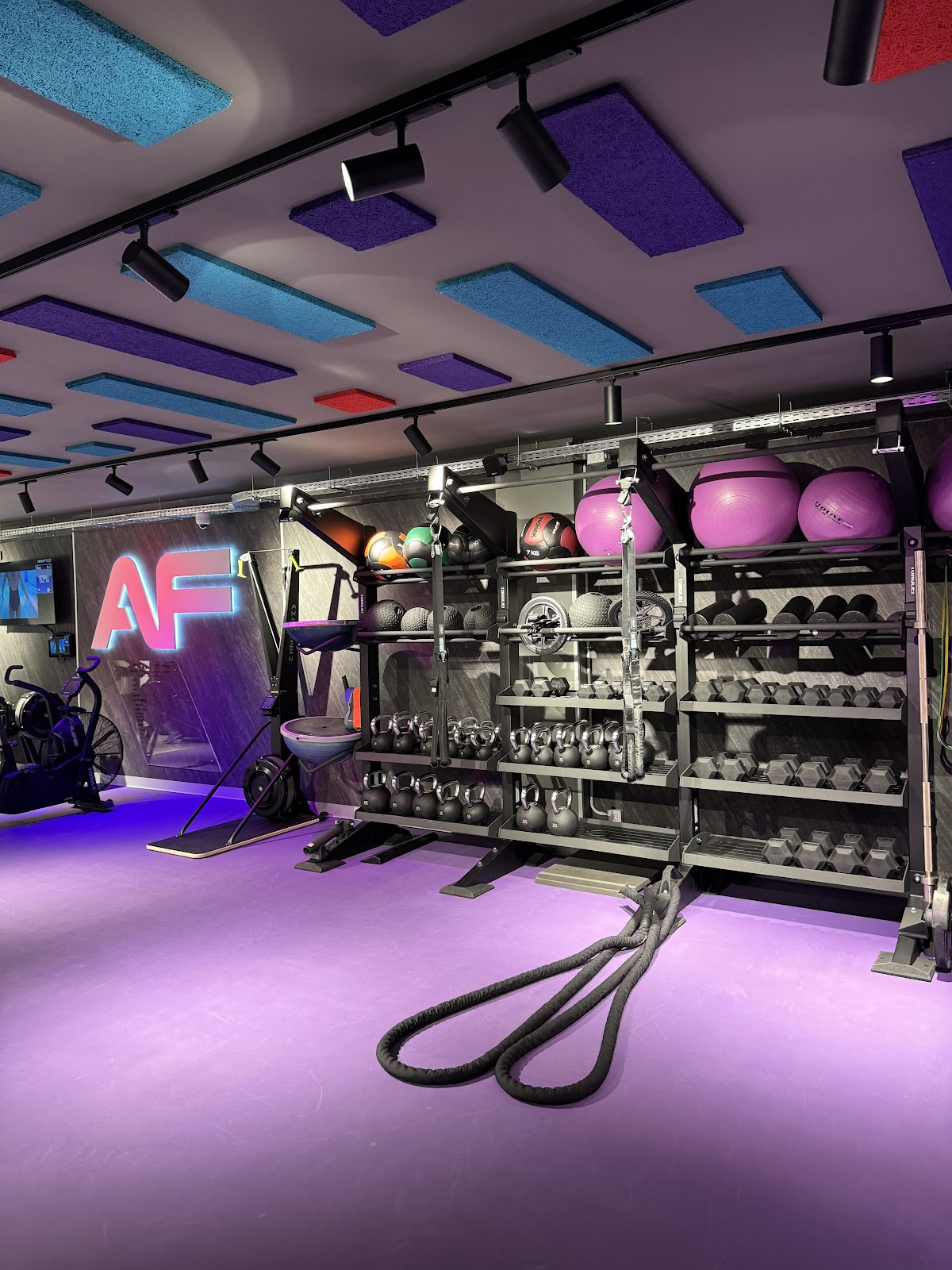 Photo de la salle de sport Anytime Fitness Badalona Centre à Carrer de Sant Ramon, 38, 08912 Badalona, Barcelona, España