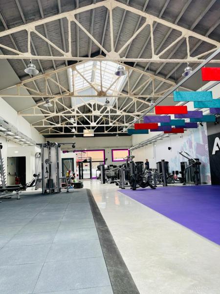 Photo de la salle de sport Anytime Fitness Sant Adrià de Besòs à Carrer de Josep Royo, 24, 08930 Sant Adrià de Besòs, Barcelona, Spain