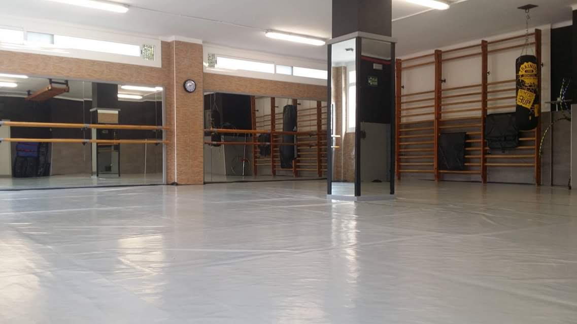 Photo de la salle de sport BCN Training Center à C/ del Maresme, 24-26-28, Sant Martí, 08019 Barcelona, Spain