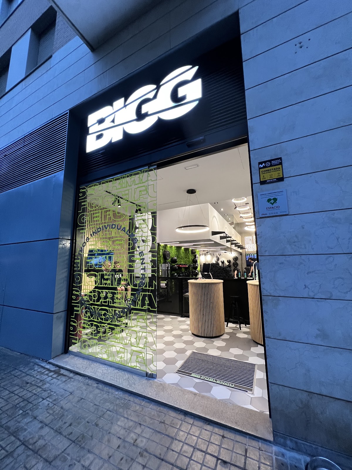 Photo de la salle de sport BIGG Poblenou à Rambla del Poblenou, 132, Sant Martí, 08018 Barcelona, España