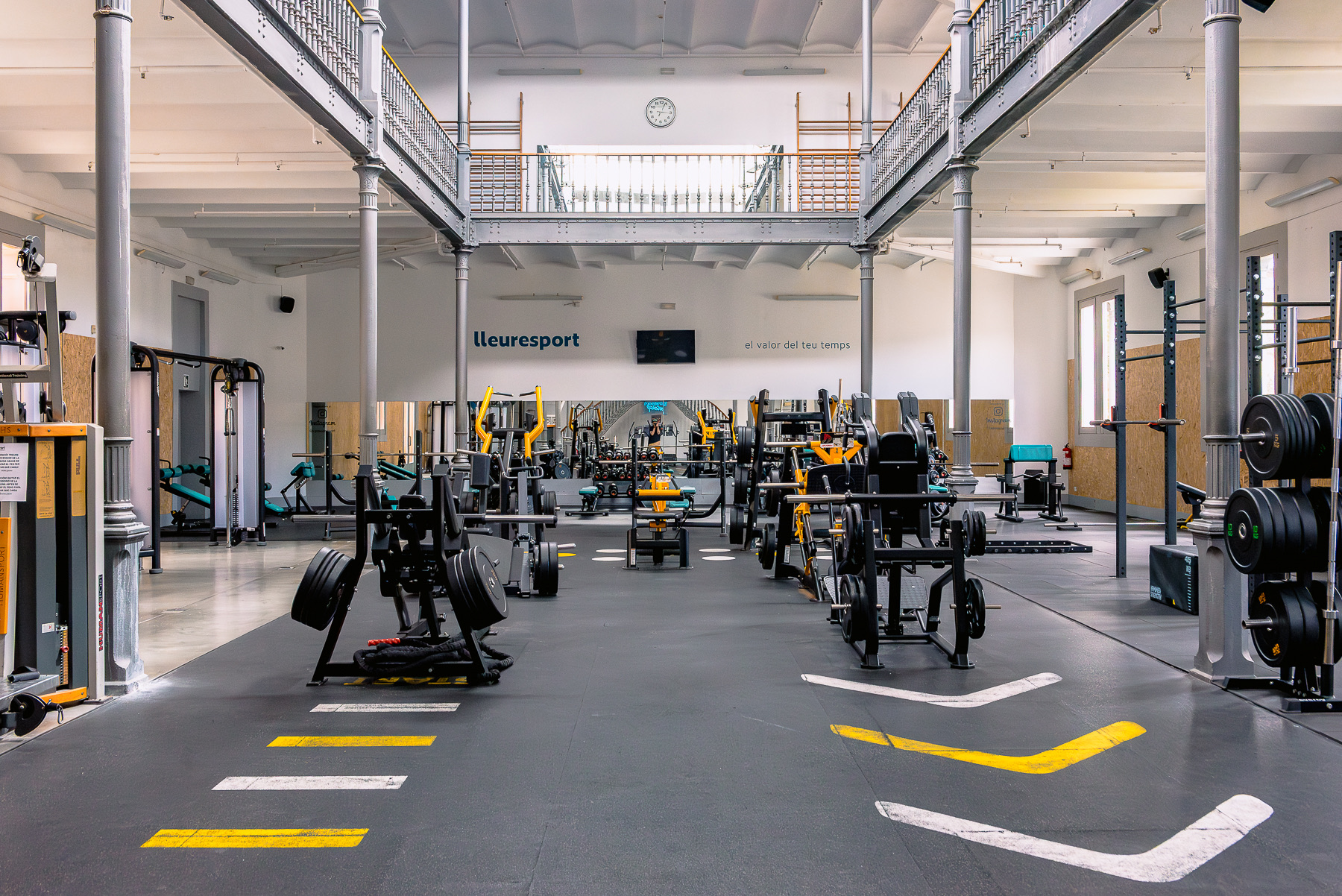 Photo de la salle de sport CEM Can Ricart à Carrer de Sant Oleguer, 10, Ciutat Vella, 08001 Barcelona, España