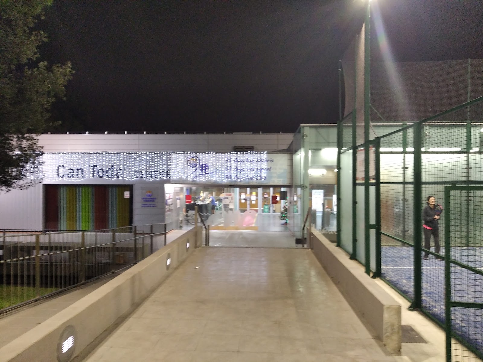 Photo de la salle de sport CEM Can Toda à Ctra. del Carmel, 5, Gràcia, 08024 Barcelona, España