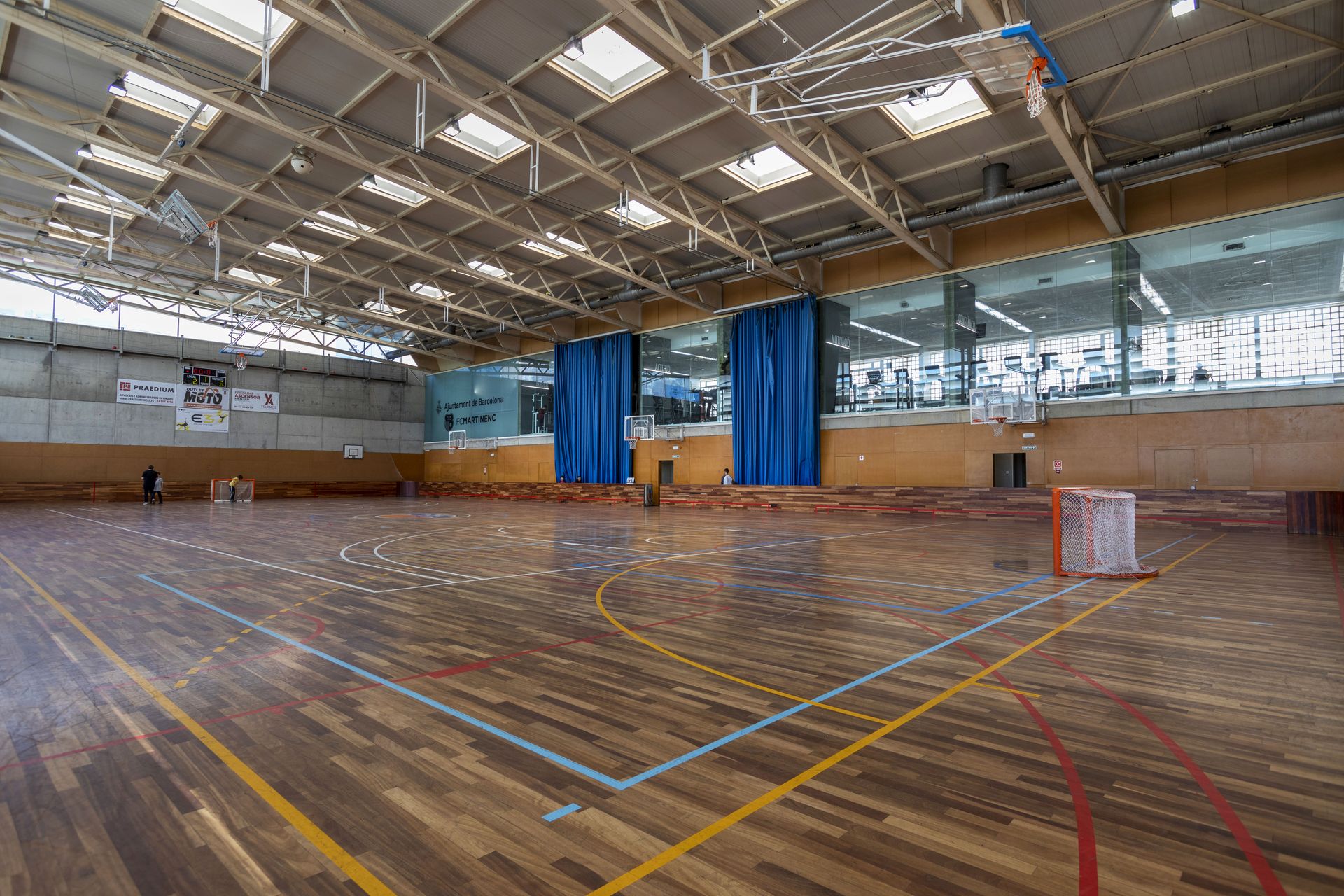 Photo de la salle de sport CEM Guinardó à Carrer del Telègraf, 31-45, Horta-Guinardó, 08041 Barcelona, España