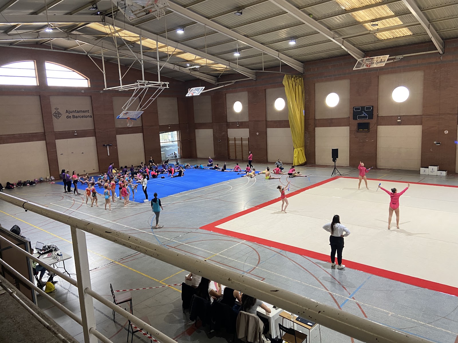Photo de la salle de sport CEM Trinitat Vella à Via de Bàrcino, 84, Sant Andreu, 08033 Barcelona, España