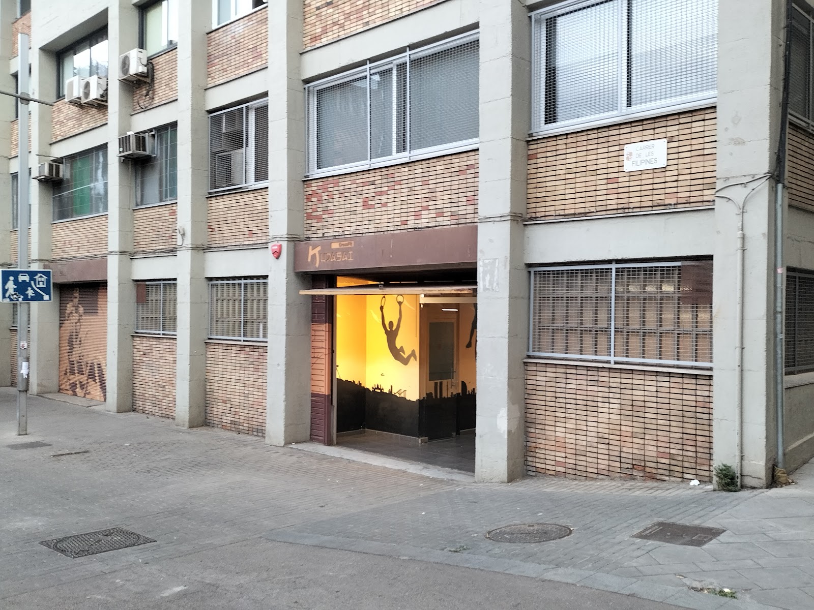 Photo de la salle de sport CrossFit Kudasai La Sagrera à Carrer de les Filipines, 1B, Sant Andreu, 08027 Barcelona, España