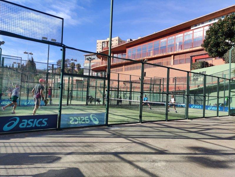 Photo de la salle de sport DiR Hispà à Carrer de Jorge Manrique, 15-19, Horta-Guinardó, 08035 Barcelona, Spain