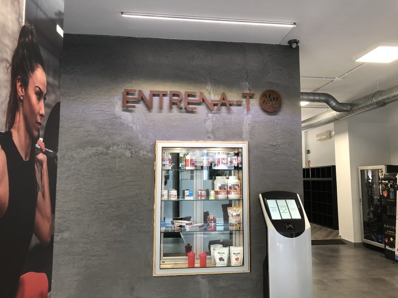 Photo de la salle de sport Entrena-T 24H Moianès à Carrer del Moianès, 19, Sants-Montjuïc, 08014 Barcelona, Spain