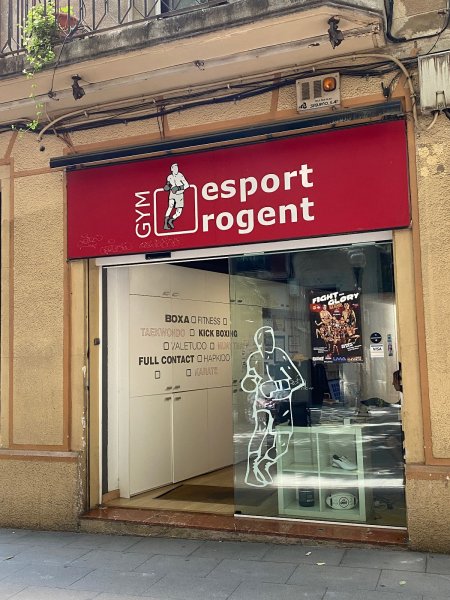 Photo de la salle de sport Esport Rogent à Carrer de Rogent, 11, Sant Martí, 08026 Barcelona, Spain