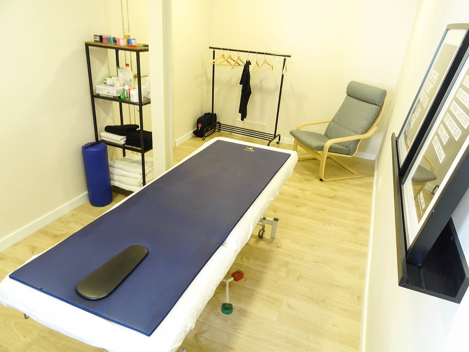 Photo de la salle de sport FORSA Entrenamiento y Salud à Carrer de Sagués, 43-47, Loc 1, Sarrià-Sant Gervasi, 08021 Barcelona, España
