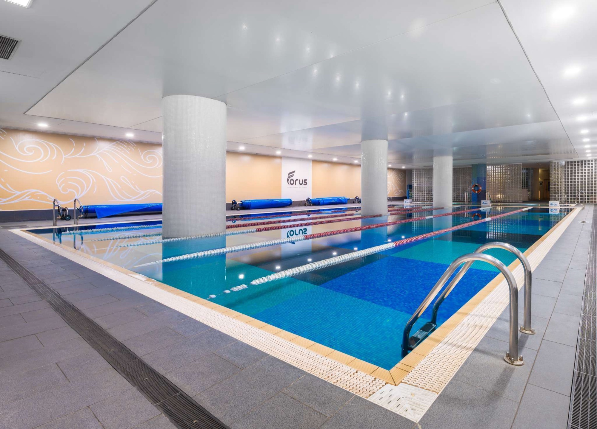 Photo de la salle de sport Forus Can Dragó à Avinguda de Rio de Janeiro, 42, Nou Barris, 08016 Barcelona, España