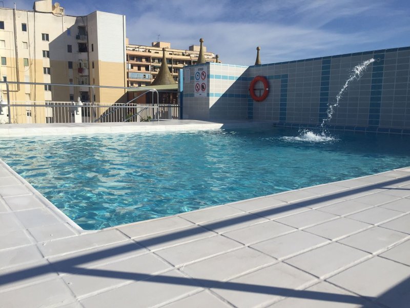 Photo de la salle de sport Gestora Clubs DIR, S.L. à C. de la Indústria, 90, L'Eixample, 08025 Barcelona, Spain