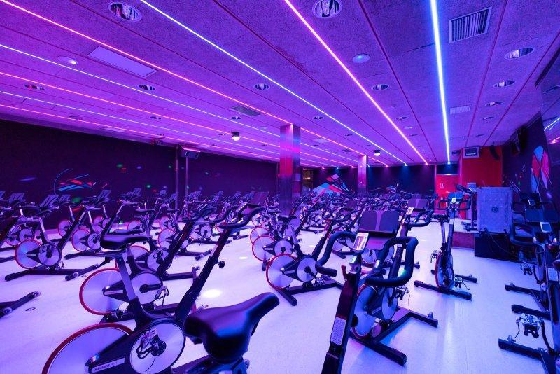 Photo de la salle de sport Gestora Clubs DIR, S.L. à C. de la Indústria, 90, L'Eixample, 08025 Barcelona, Spain