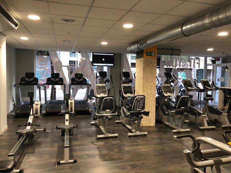 Photo de la salle de sport Gimnàs Low Cost Vitaliberty à C/ de la Diputació, 27, 37, L'Eixample, 08015 Barcelona, Spain