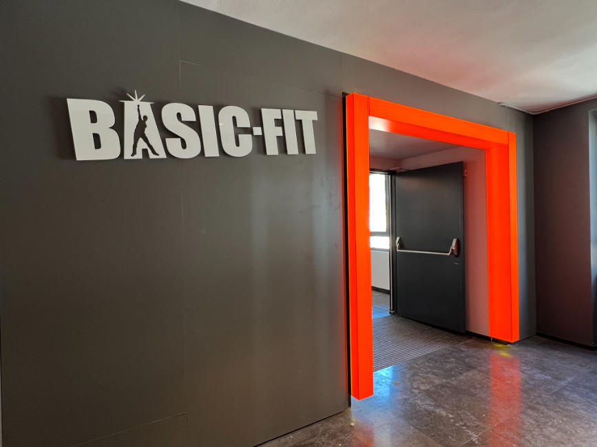 Photo de la salle de sport Gym McFIT Barcelona Lesseps à C/ de Verdi, 200, Gràcia, 08024 Barcelona, Spain