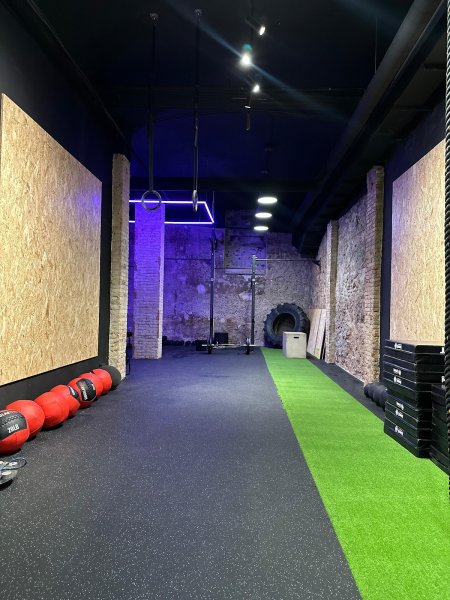 Photo de la salle de sport INSIDE 45 FITNESS STUDIO à Carrer del Comte d'Urgell, 45, L'Eixample, 08011 Barcelona, Spain