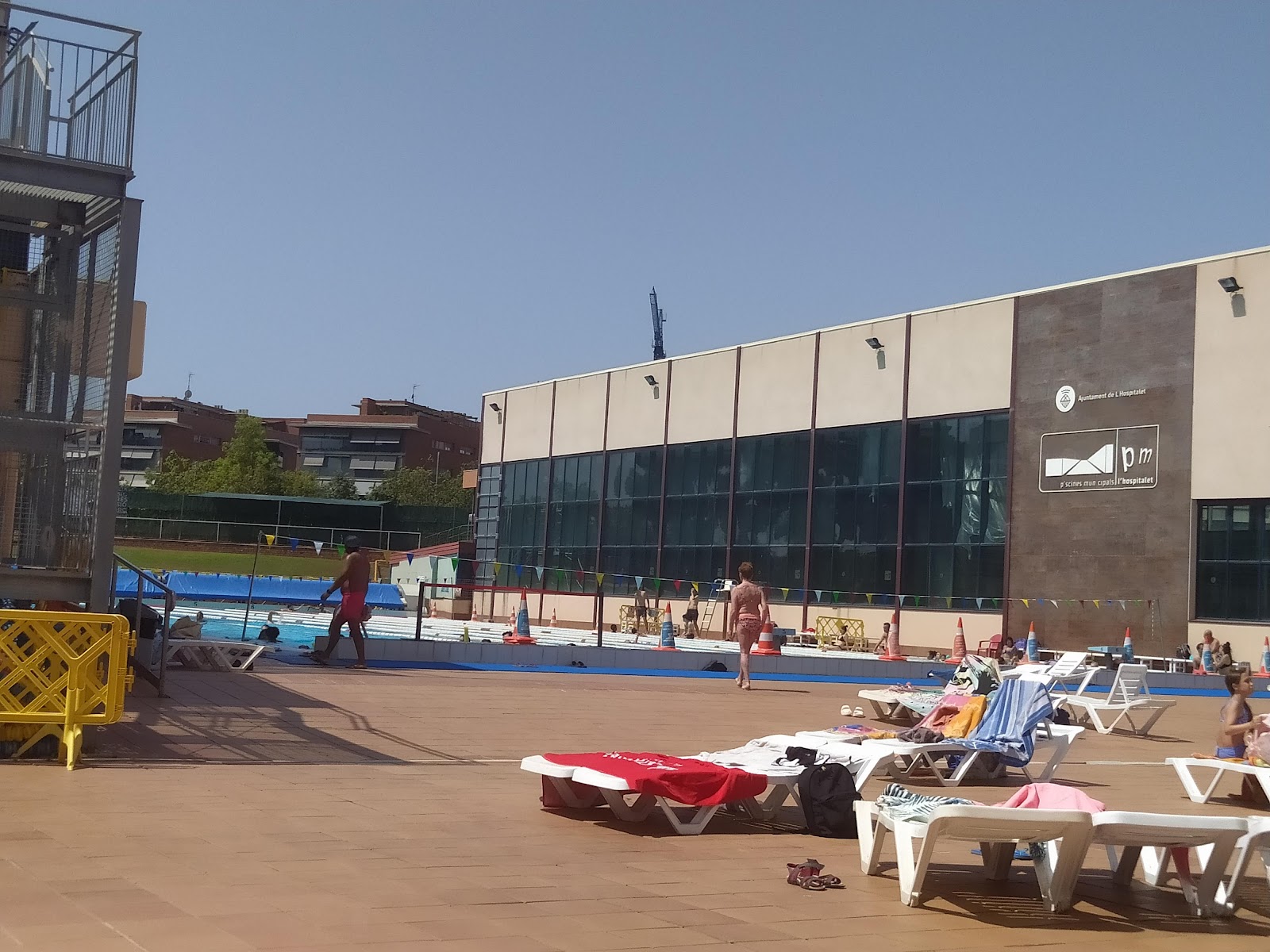 Photo de la salle de sport Piscinas Municipales de L'Hospitalet Paula Crespí à Carrer de Rosalia de Castro, 39, 43, 08901 L'Hospitalet de Llobregat, Barcelona, España