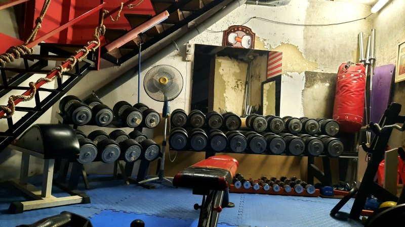 Photo de la salle de sport PROFESSIONAL TRAINING à Passatge de Vilaret, 34, L'Eixample, 08013 Barcelona, Spain