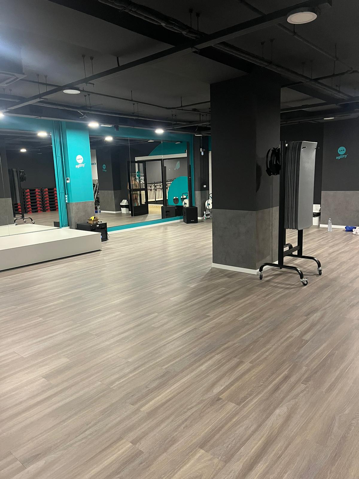 Photo de la salle de sport Synergym Barcelona Plaza Cosmos à Plaça Cosmos, 1, Horta-Guinardó, 08032 Barcelona, España