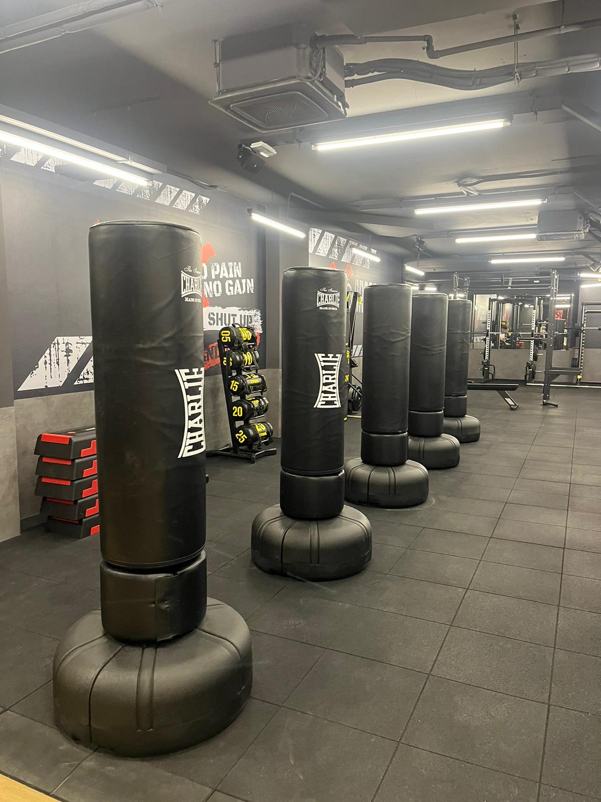 Photo de la salle de sport Synergym Barcelona Plaza Cosmos à Plaça Cosmos, 1, Horta-Guinardó, 08032 Barcelona, España