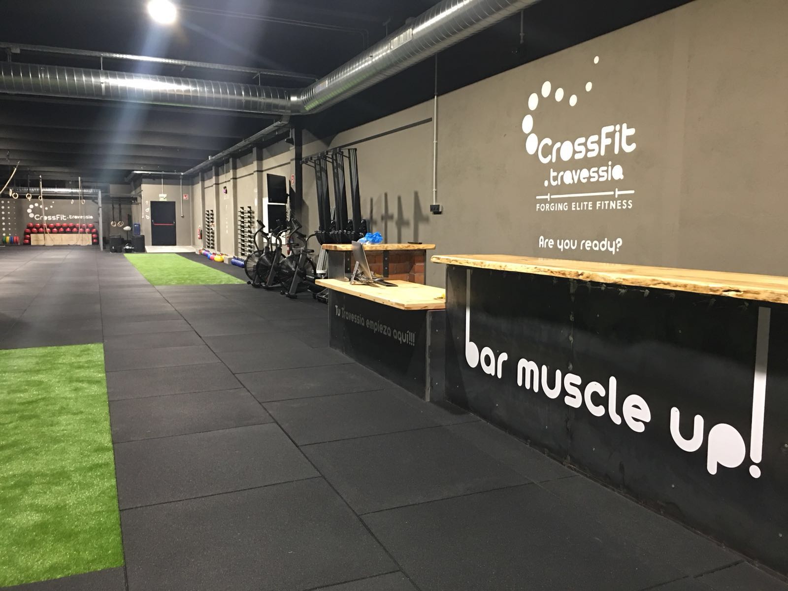 Photo de la salle de sport Travessia Crossfit Club à Trav. Industrial, 107, 109, 08907 L'Hospitalet de Llobregat, Barcelona, España