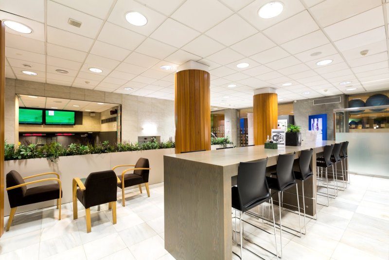 Photo de la salle de sport Tres Torres DiR à Carrer dels Vergós, 4, Sarrià-Sant Gervasi, 08017 Barcelona, Spain