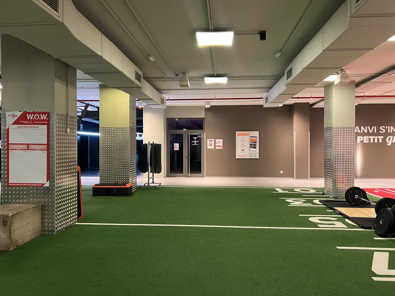 Photo de la salle de sport VivaGym Avenida Roma à Avinguda de Roma, 22, Eixample, 08015 Barcelona, España
