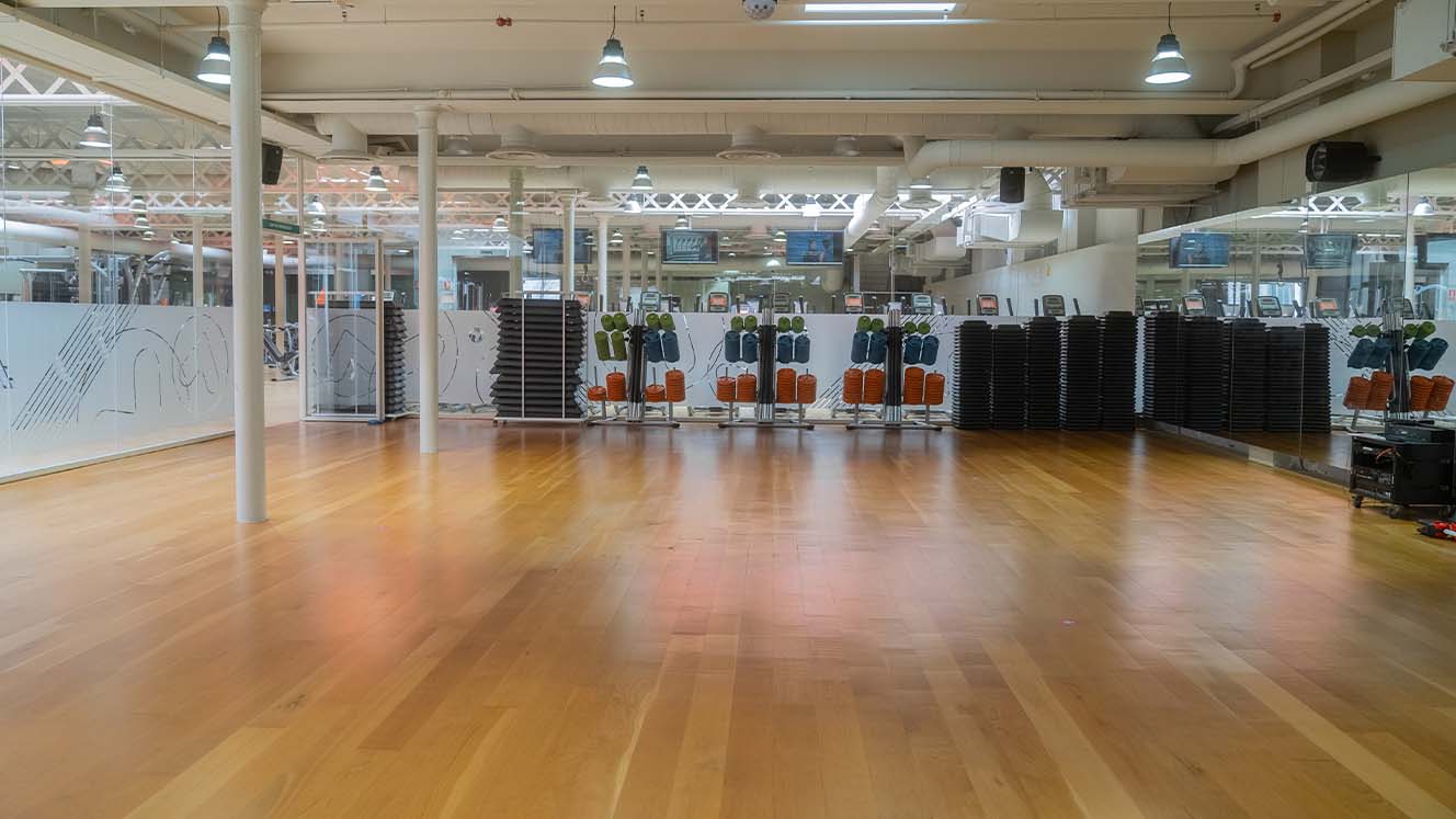 Photo de la salle de sport VivaGym Bruc | Gimnasio en Barcelona à C/ del Bruc, 49, L'Eixample, 08009 Barcelona, Spain