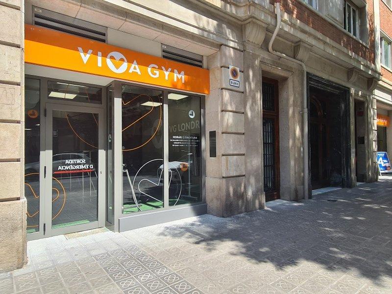 Photo de la salle de sport VivaGym Londres | Gimnasio en Barcelona à C/ de Londres, 69, L'Eixample, 08036 Barcelona, Spain