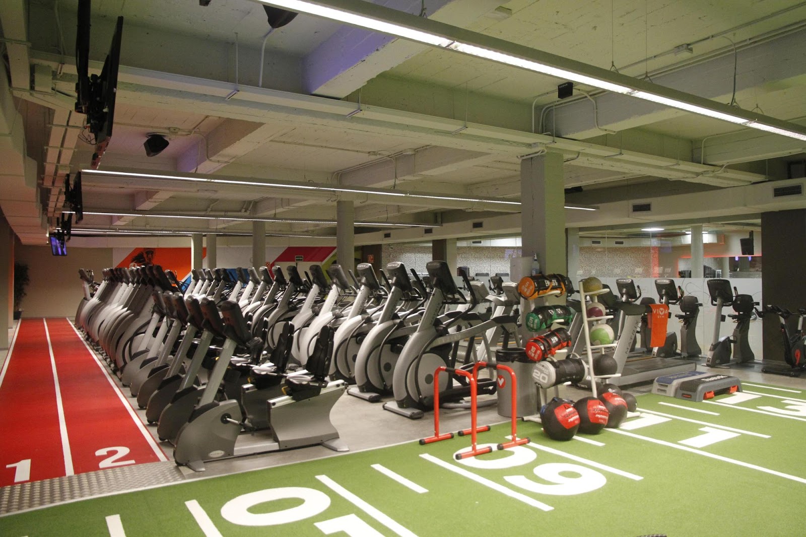 Photo de la salle de sport VivaGym Meridiana à Avinguda Meridiana, 333, Sant Andreu, 08027 Barcelona, España